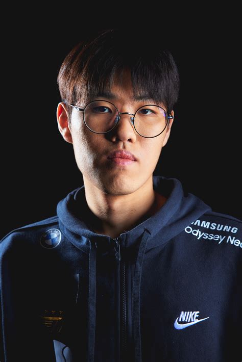 dyrus (@dyrusazekiel) / Twitter.